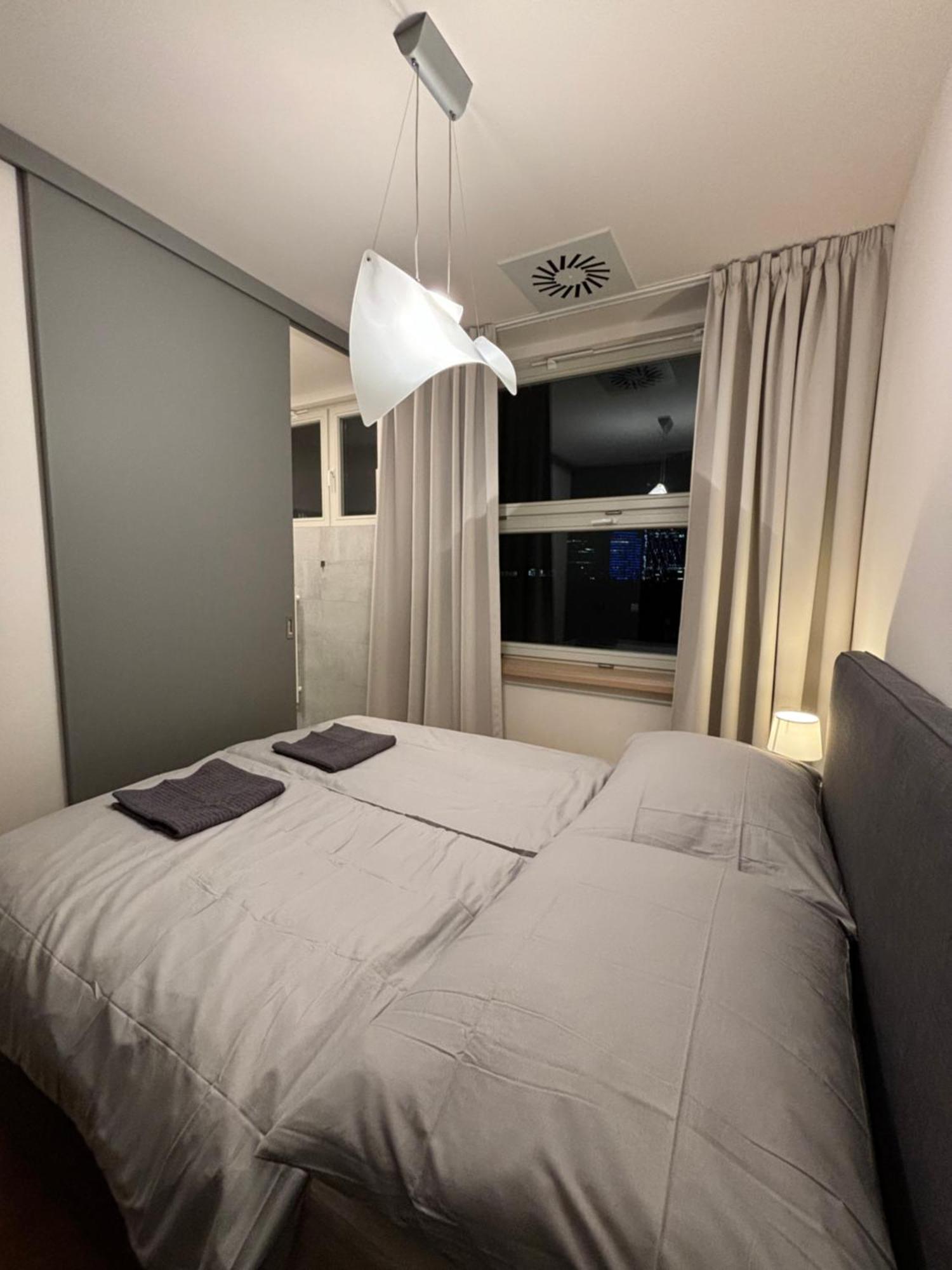 ברטיסלאבה Main City Center - Luxury - Free Parking - City View מראה חיצוני תמונה